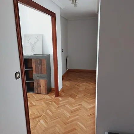 شقة Fozaneldi Oviedo. Centrico, Accesible Desde Autovia Y Con Parking